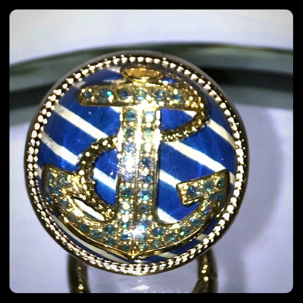 Beautiful Betsey Large Anchor Ring!